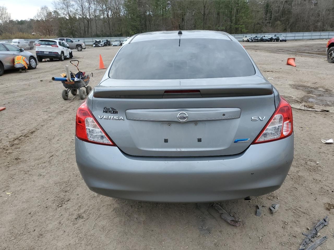 2014 NISSAN VERSA S - Фото 6