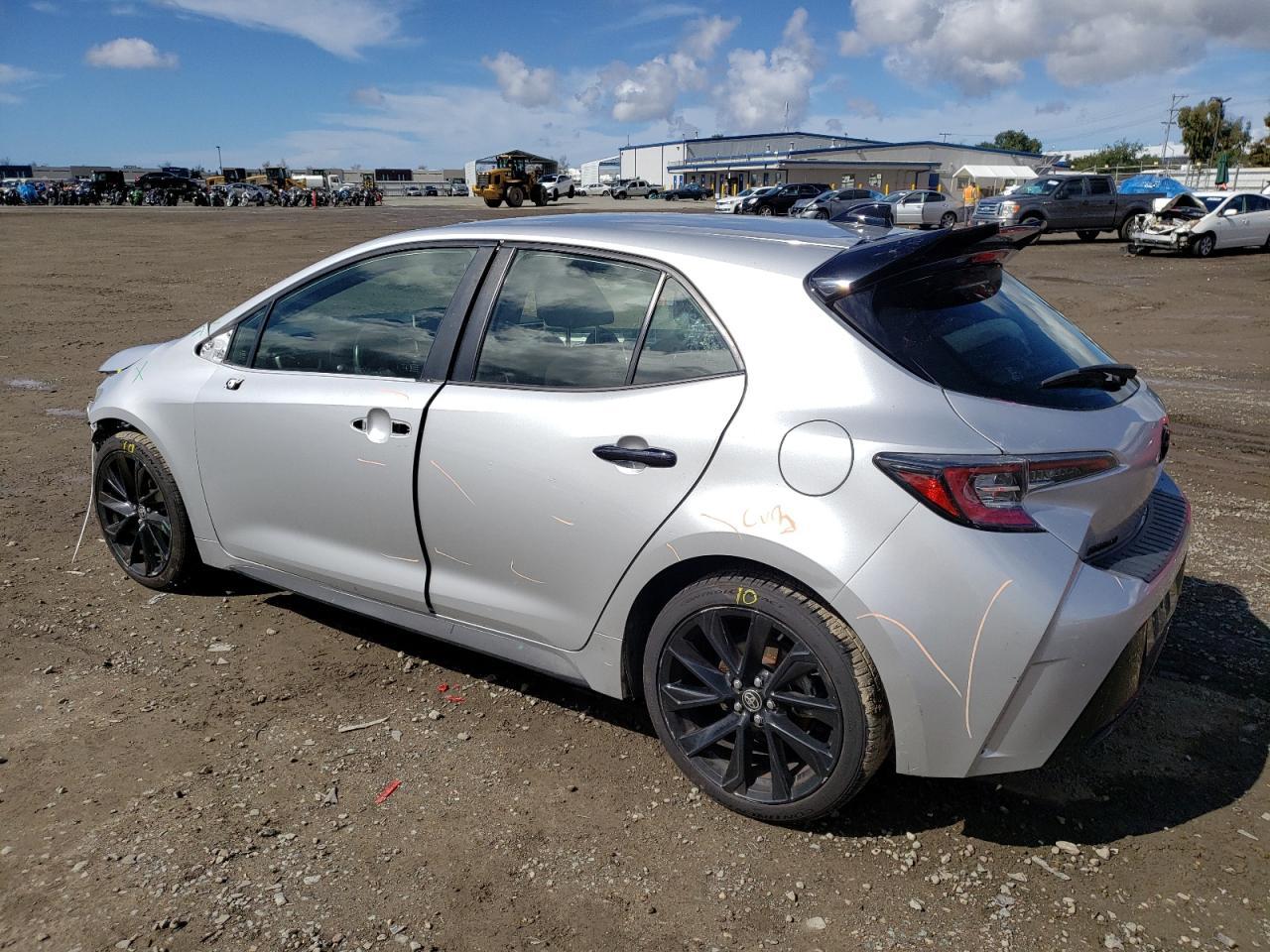 2022 TOYOTA COROLLA SE - Фото 2