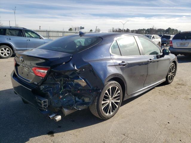 2020 Toyota Camry Se - Фото 3