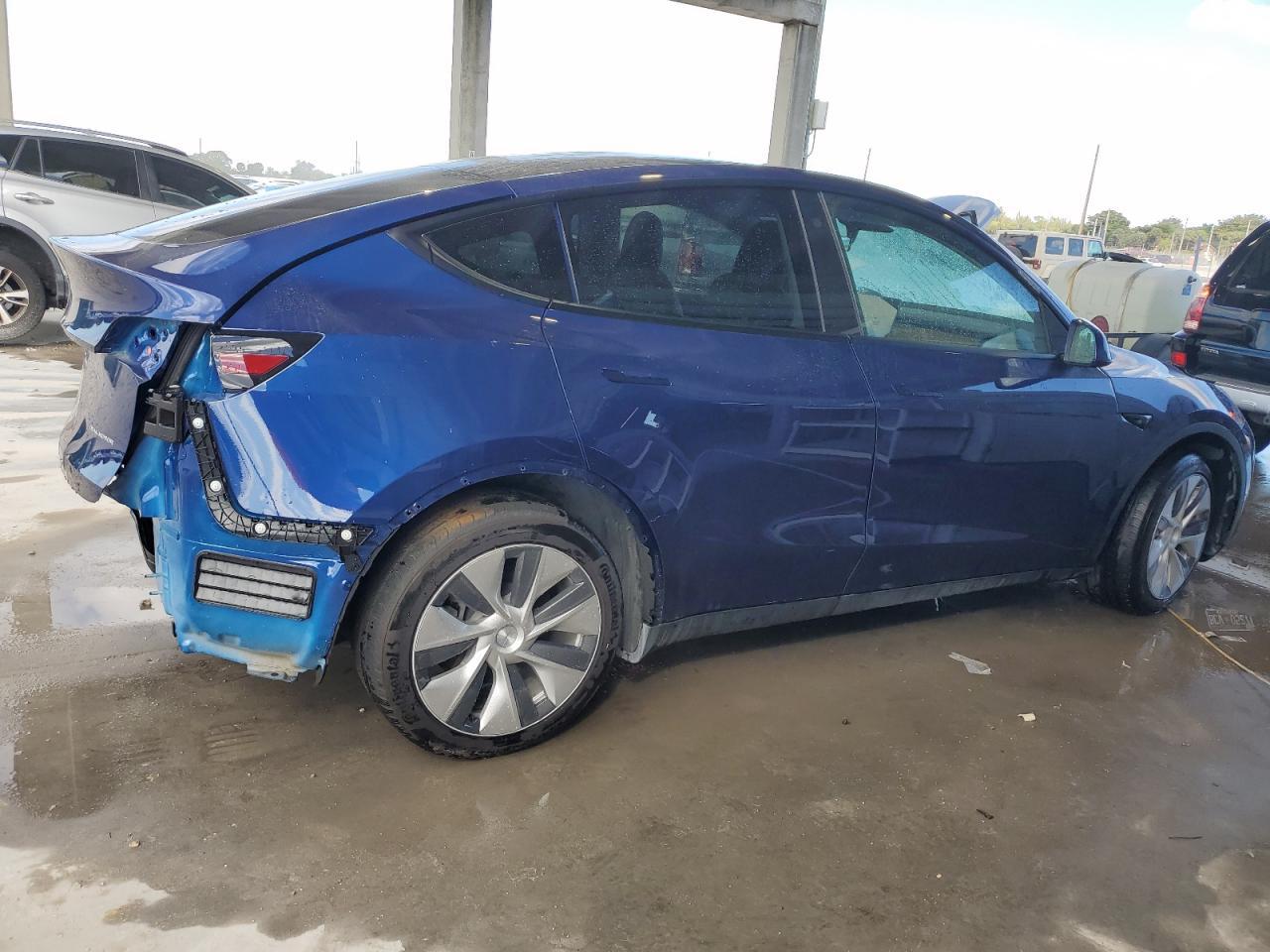 2023 TESLA MODEL Y - Image 3