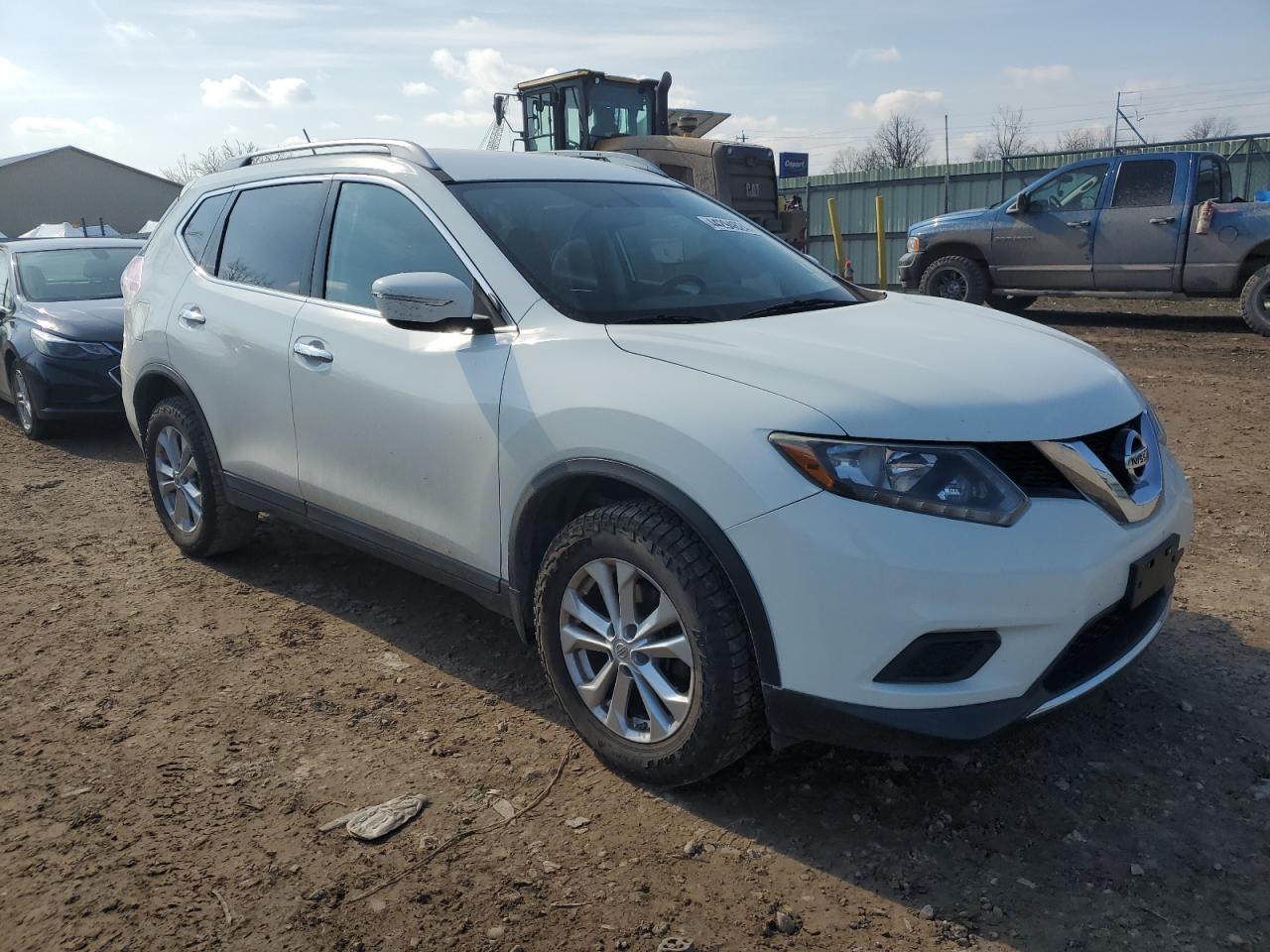 2015 NISSAN ROGUE S - Image 4