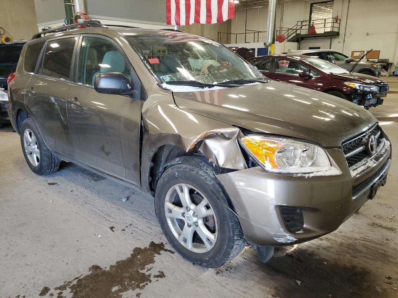2011 TOYOTA RAV4 - Image 4
