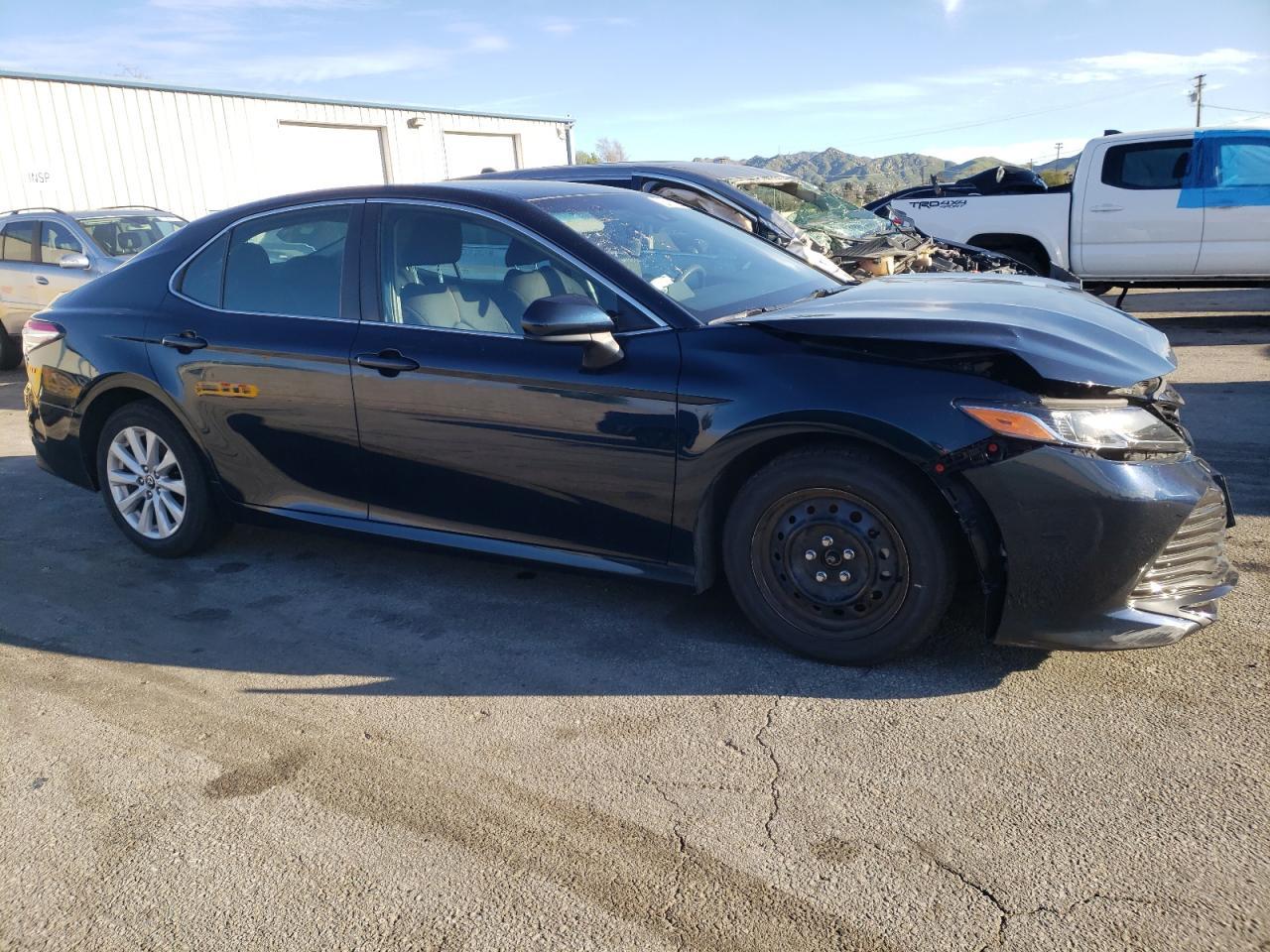 2018 TOYOTA CAMRY L - Фото 4
