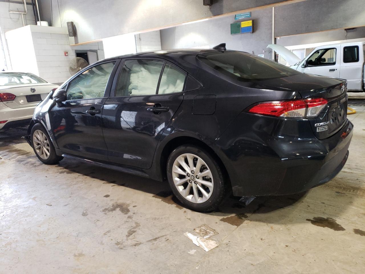 2021 TOYOTA COROLLA LE - Image 2