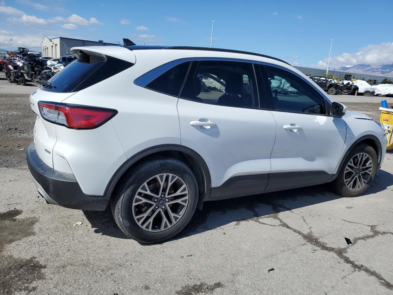 2020 FORD ESCAPE SEL - Image 3