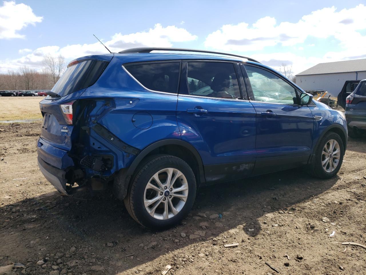 2017 FORD ESCAPE SE - Фото 3