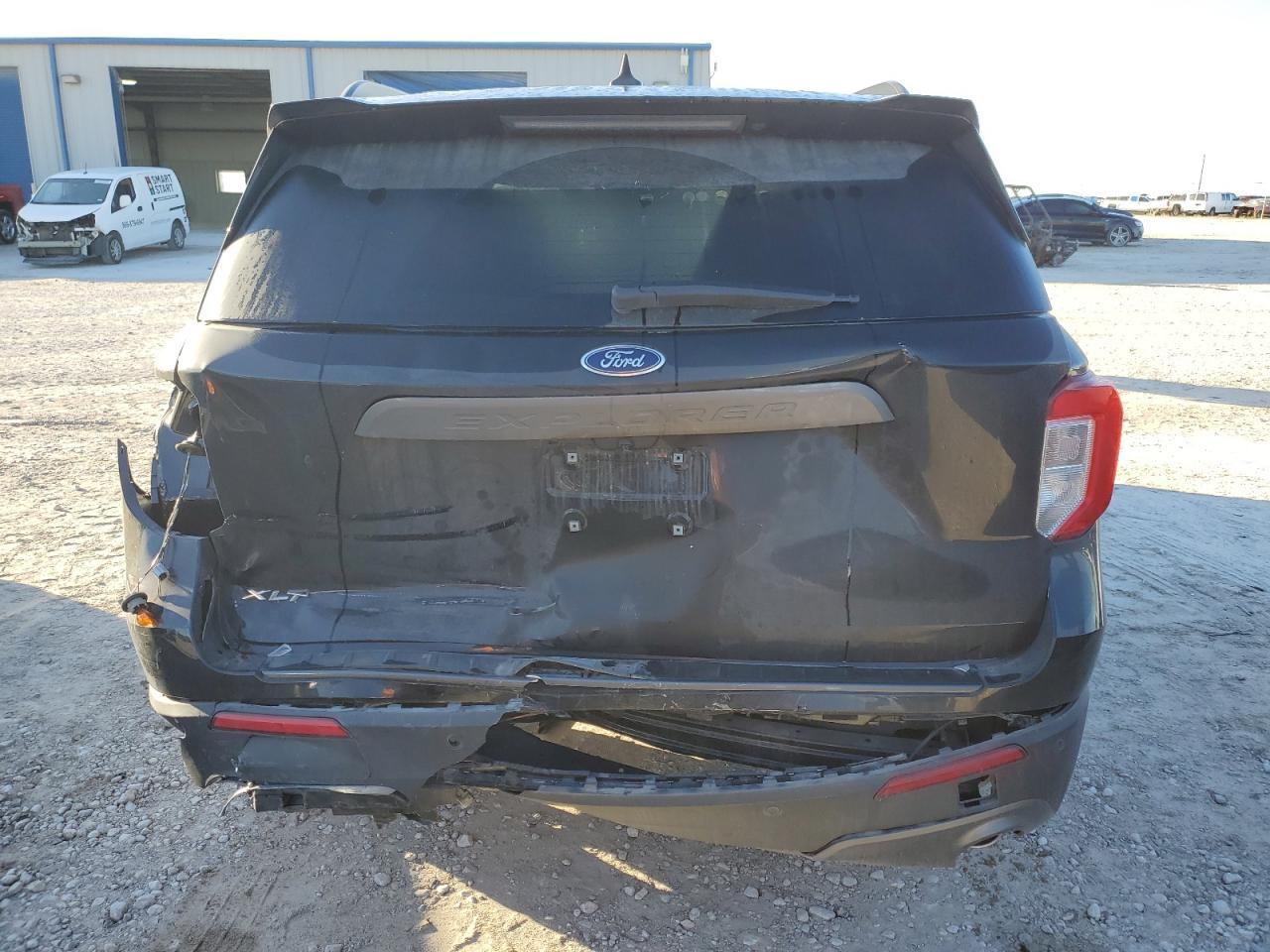 2022 FORD EXPLORER X - Image 6