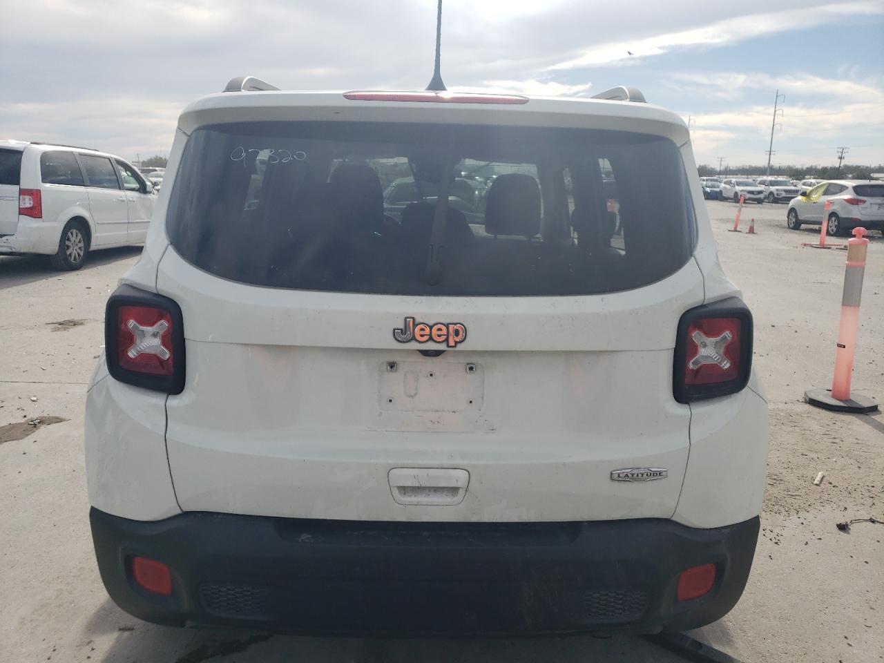 2018 JEEP RENEGADE L - Фото 6
