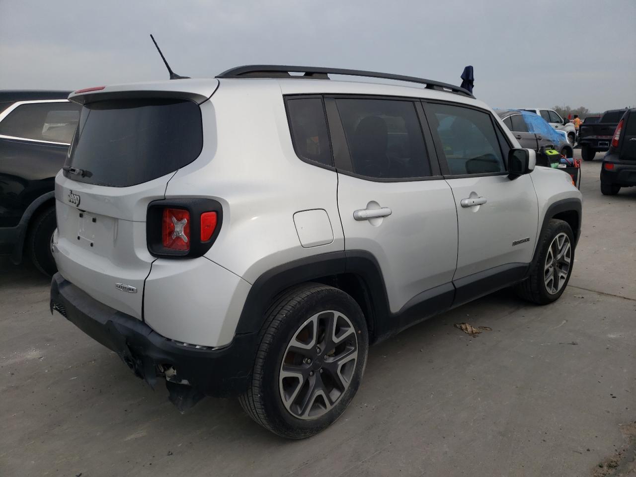 2016 JEEP RENEGADE L - Фото 3