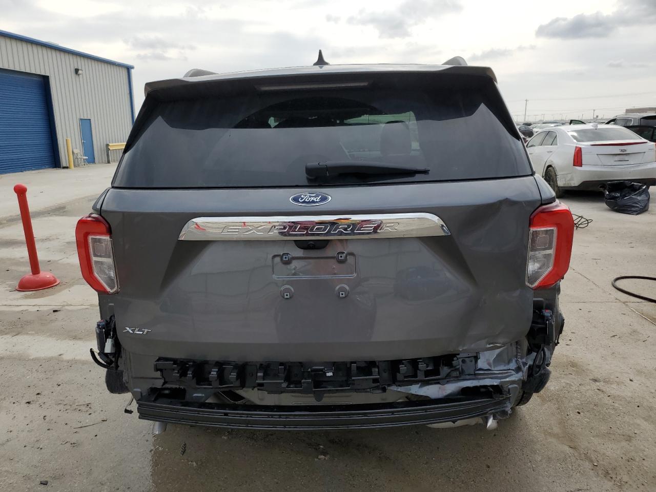 2023 FORD EXPLORER X - Image 6