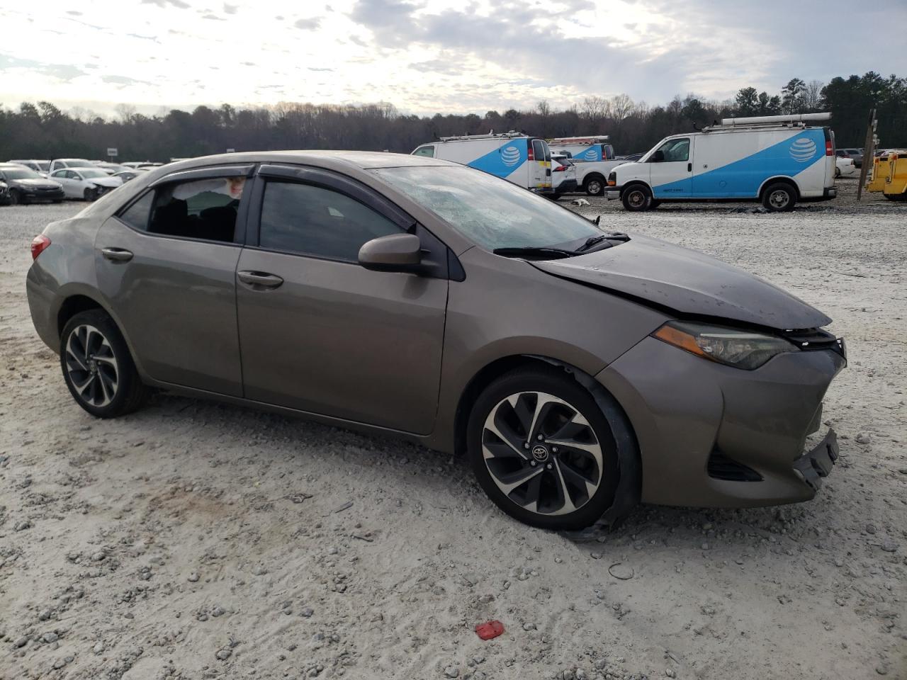 2018 TOYOTA COROLLA L - Image 4