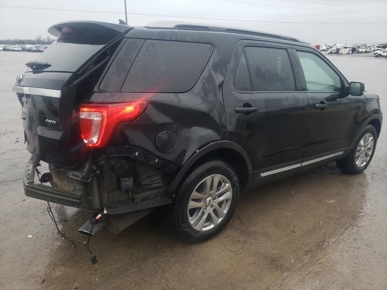 2018 FORD EXPLORER X - Фото 3