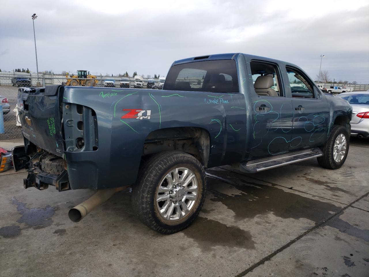 2014 CHEVROLET SILVERADO - Image 3