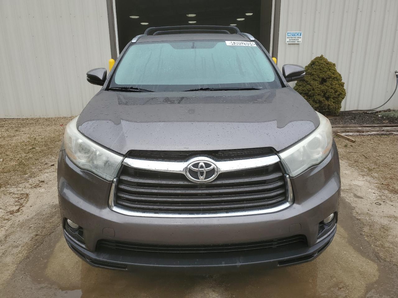 2015 TOYOTA HIGHLANDER - Image 5