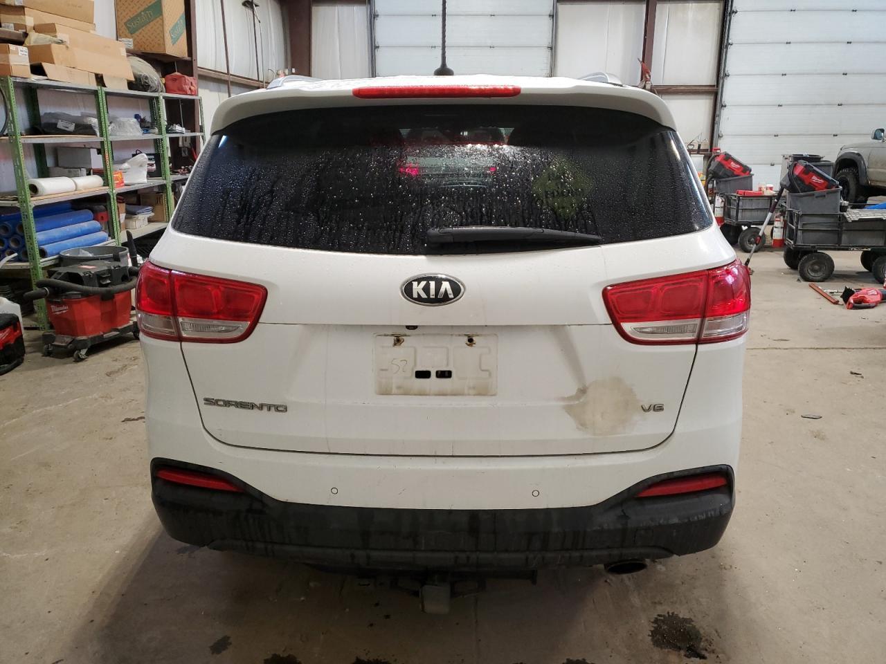 2016 KIA SORENTO LX - Image 6