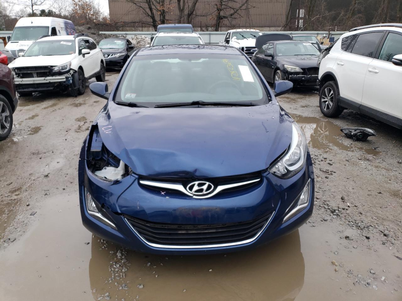 2015 HYUNDAI ELANTRA SE - Image 5