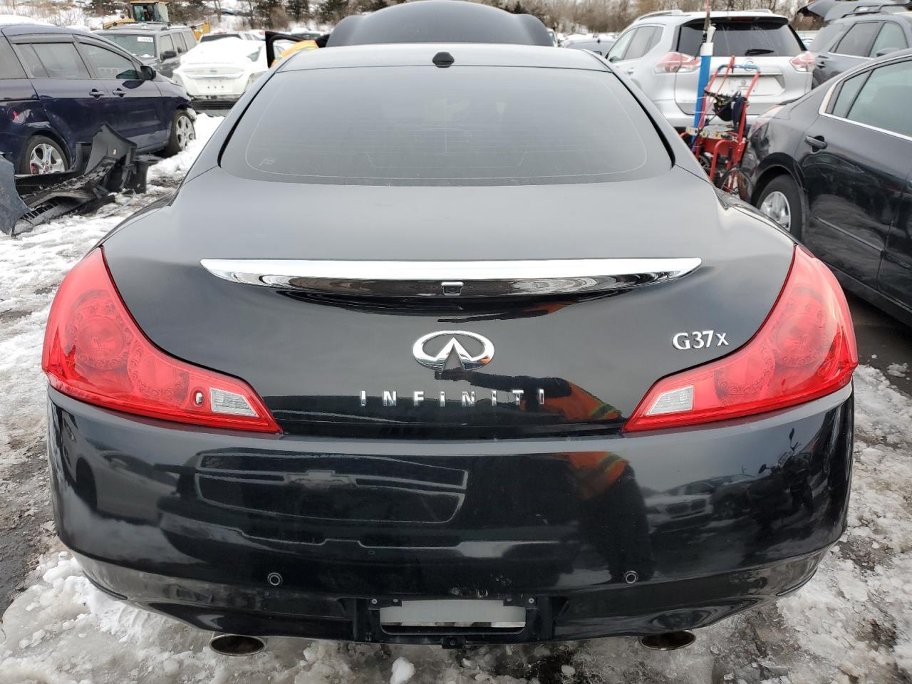 2012 INFINITI G37 - Image 6