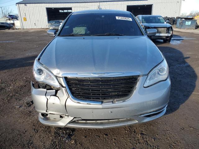 2013 Chrysler 200 Touring - Фото 5