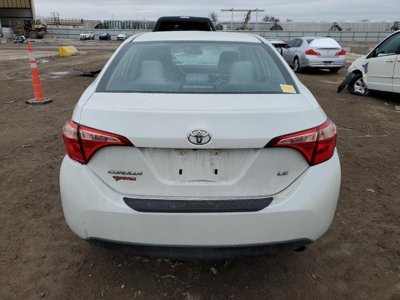 2019 TOYOTA COROLLA L - Image 6