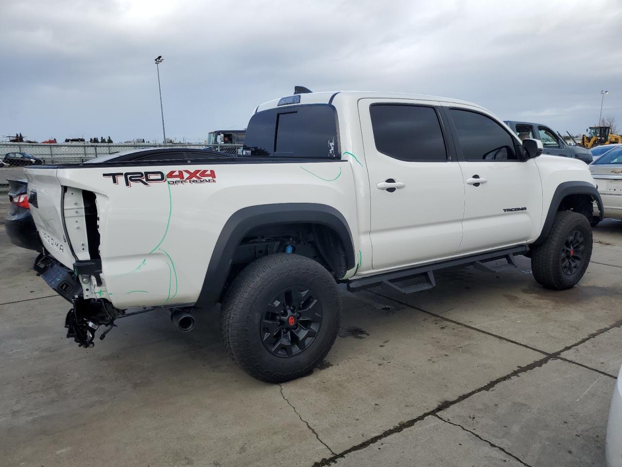 2023 TOYOTA TACOMA DOU - Фото 3