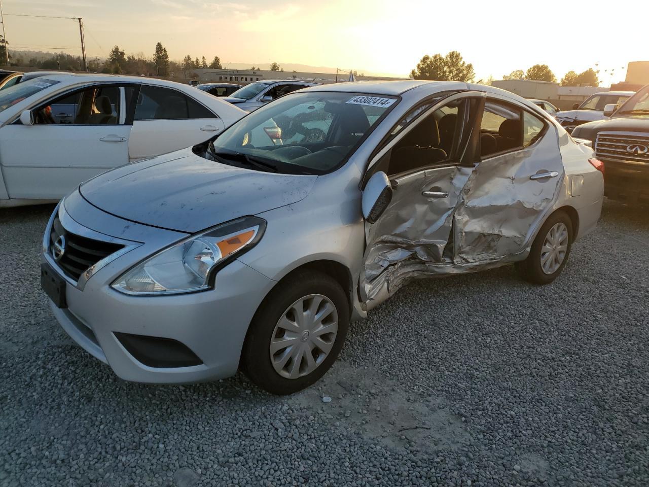 2016 NISSAN VERSA S