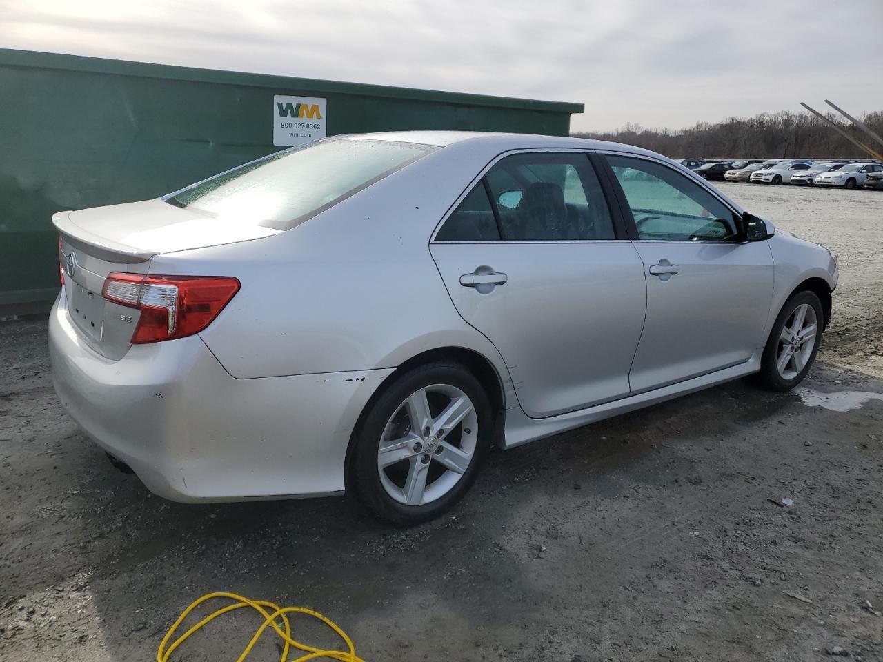 2013 TOYOTA CAMRY L - Фото 3