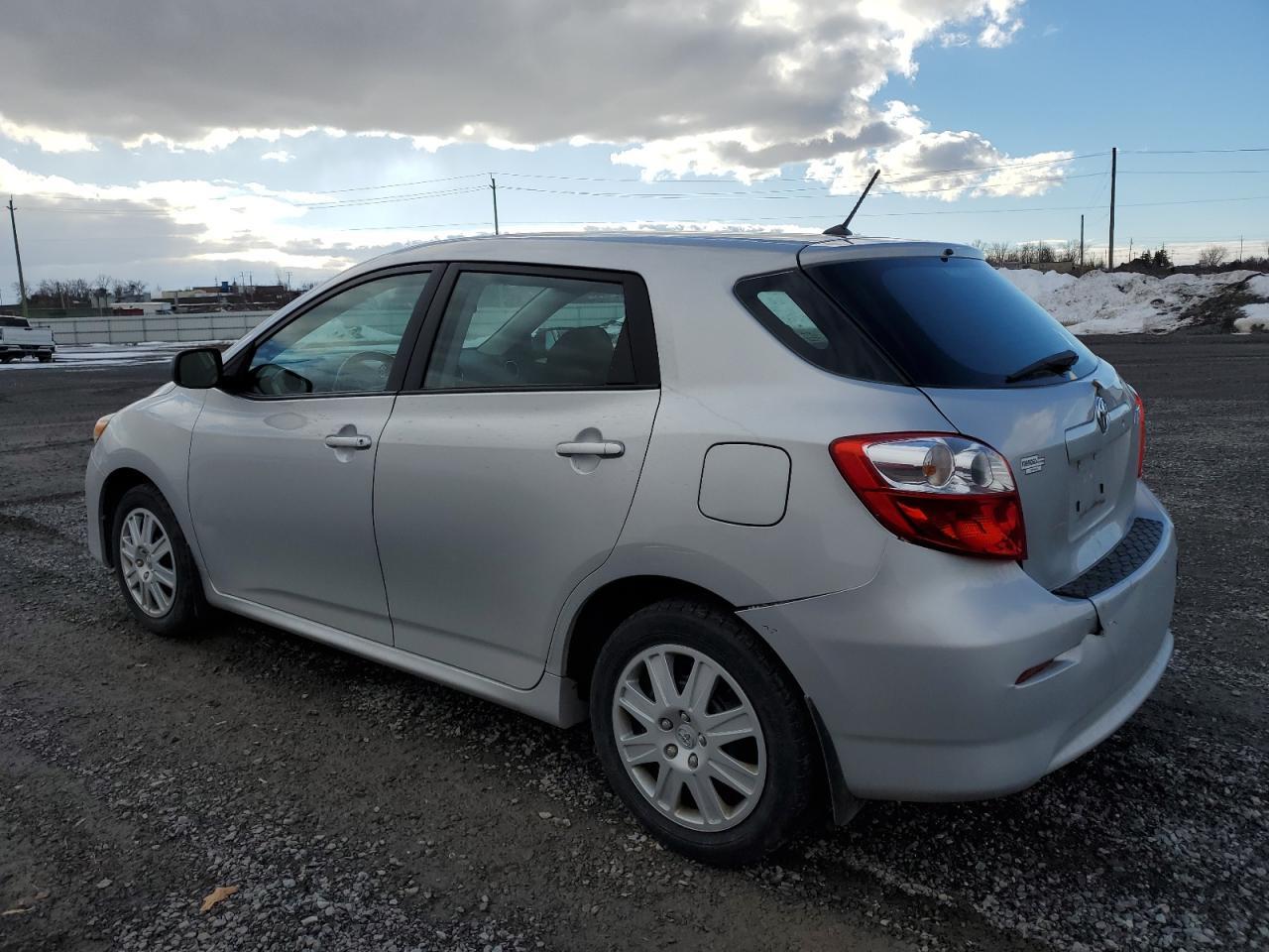 2014 TOYOTA MATRIX BAS - Image 2