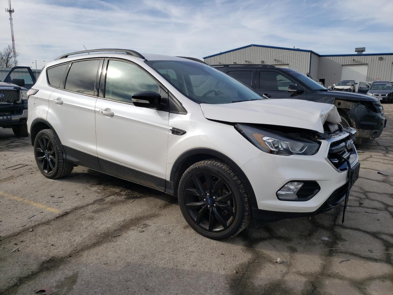 2017 FORD ESCAPE TIT - Image 4
