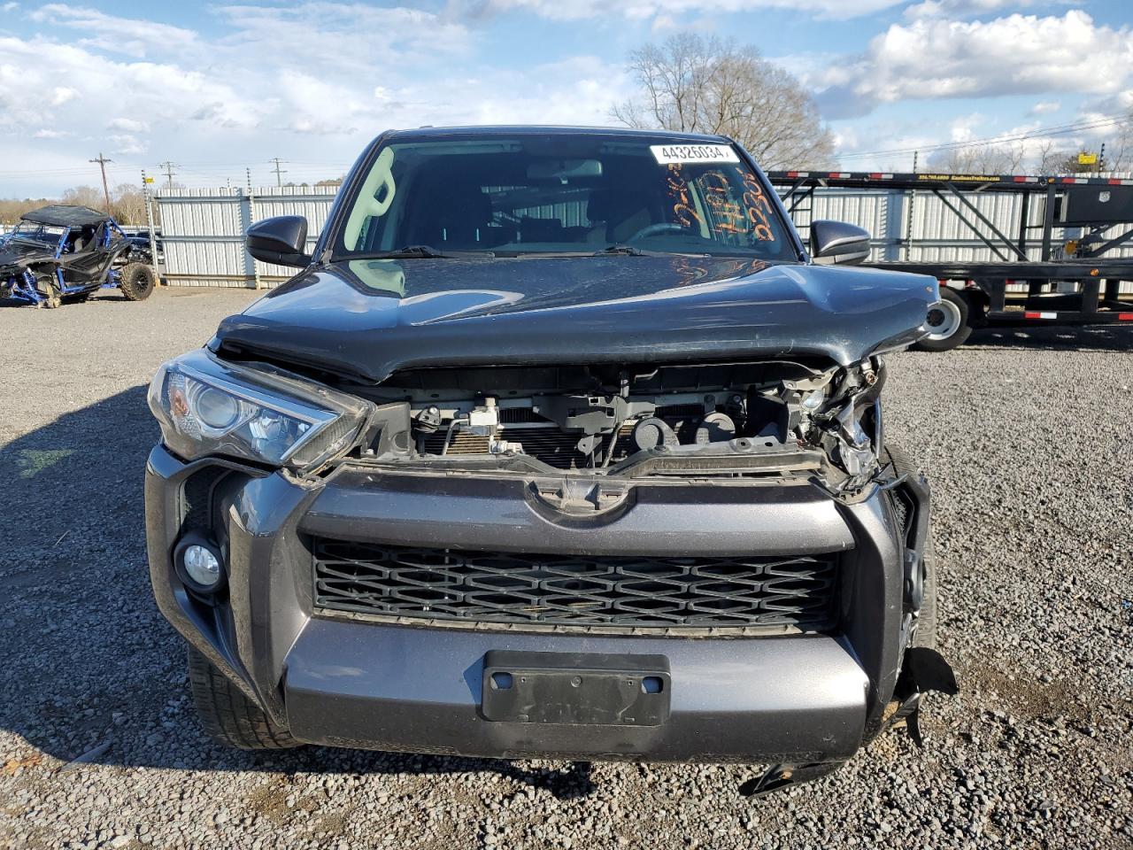 2018 TOYOTA 4RUNNER SR - Фото 5