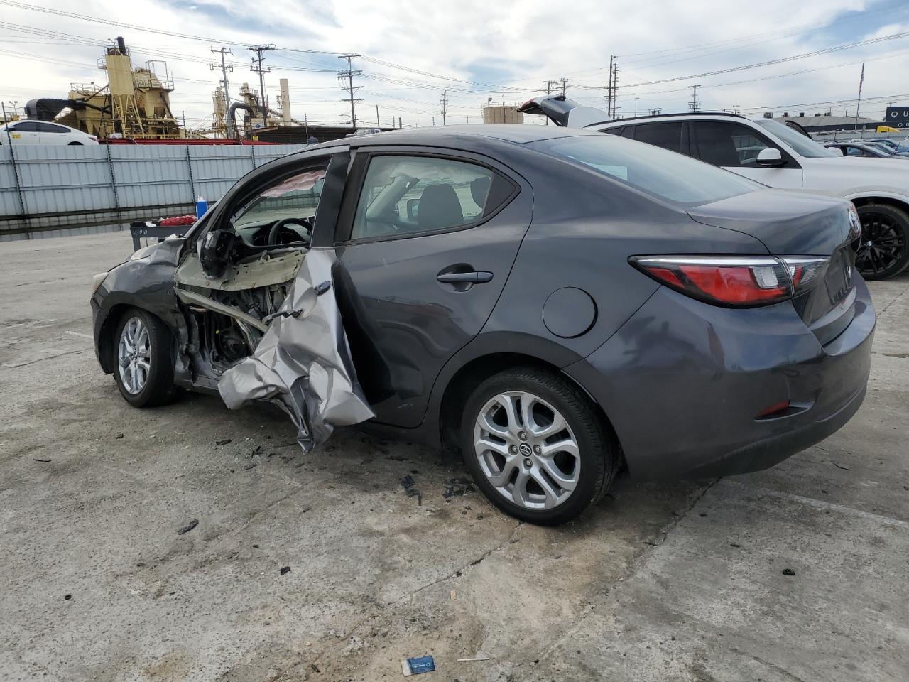 2017 TOYOTA YARIS IA - Фото 2