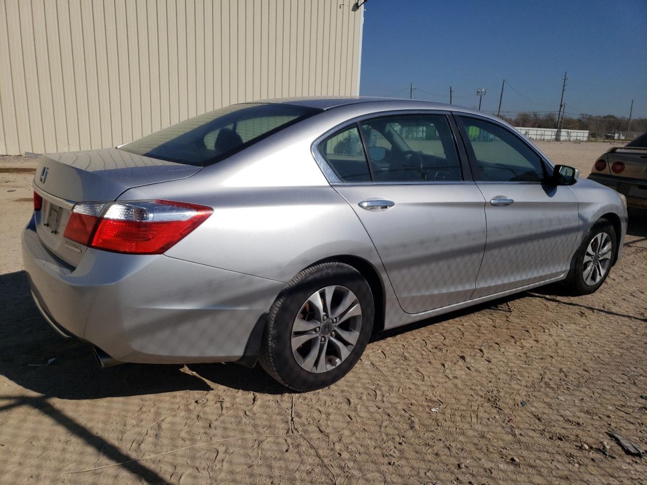 2014 HONDA ACCORD LX - Image 3