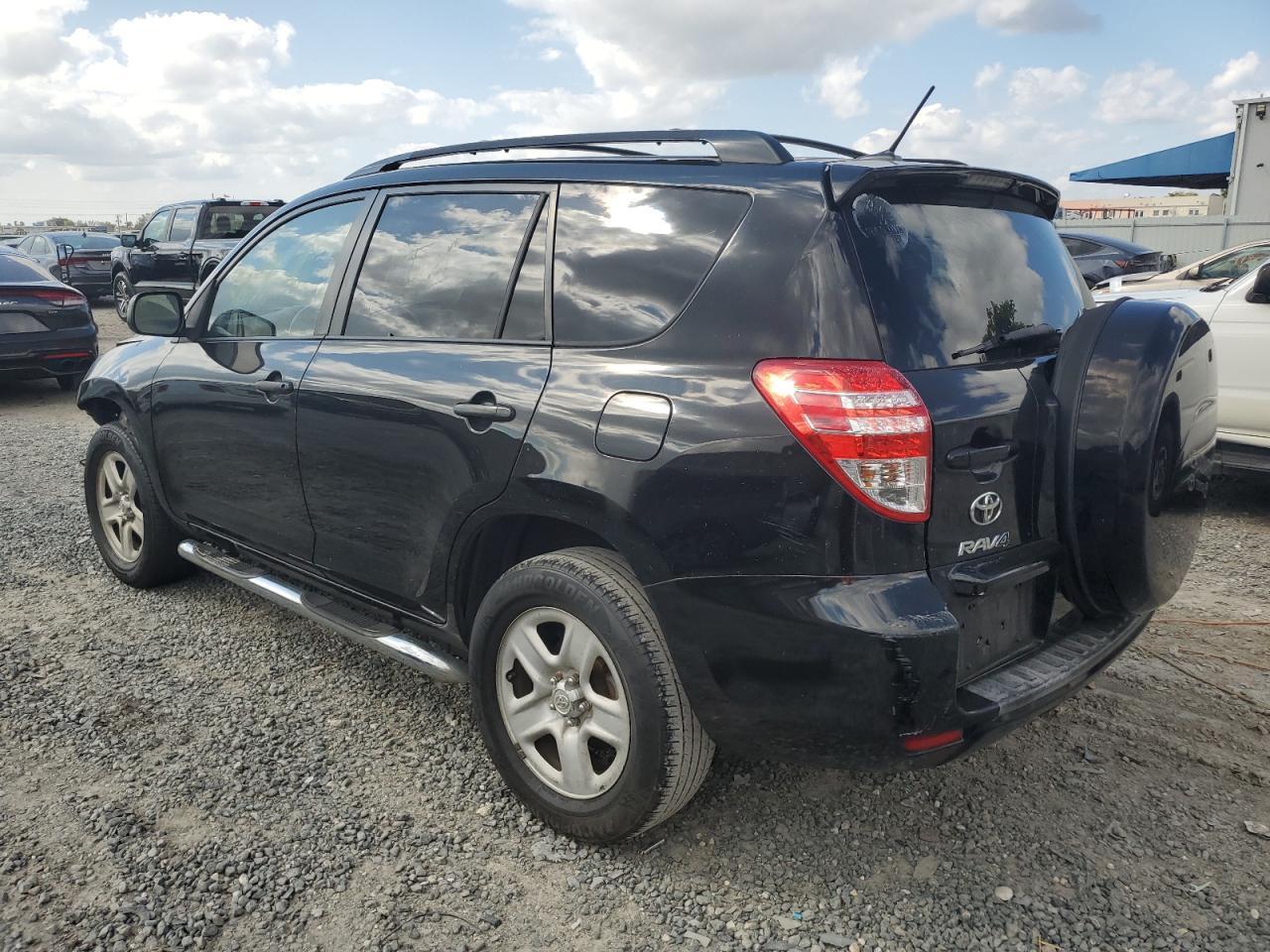 2011 TOYOTA RAV4 - Image 2