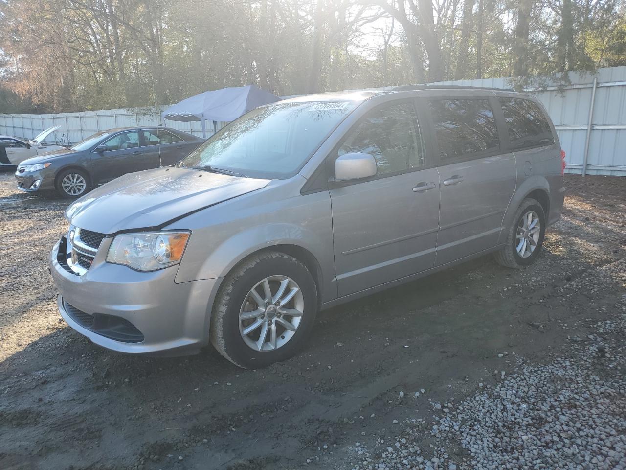 2016 DODGE GRAND CARA car image