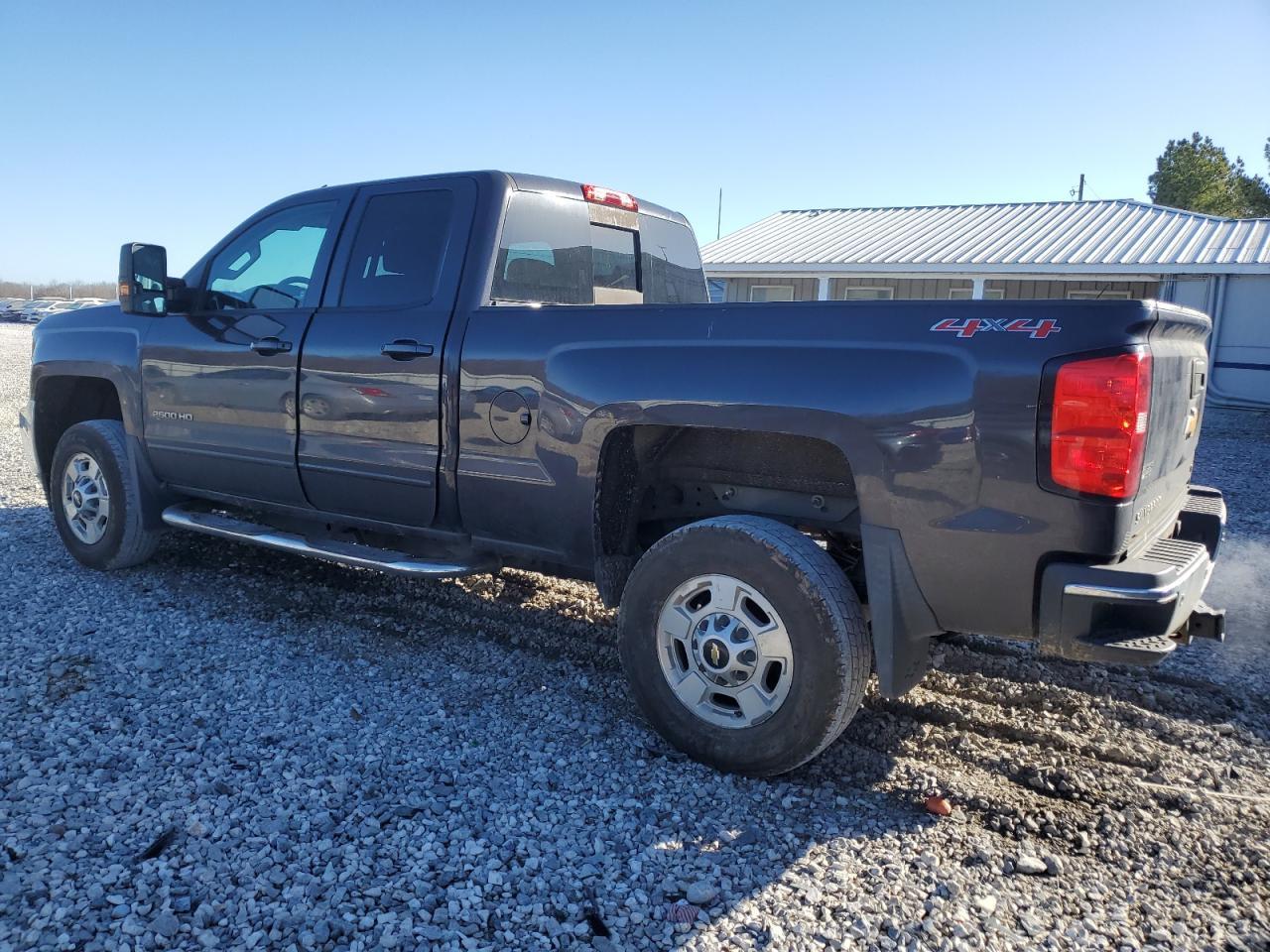 2015 CHEVROLET SILVERADO - Image 2