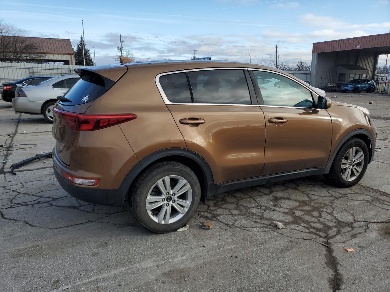 2017 KIA SPORTAGE L - Фото 3