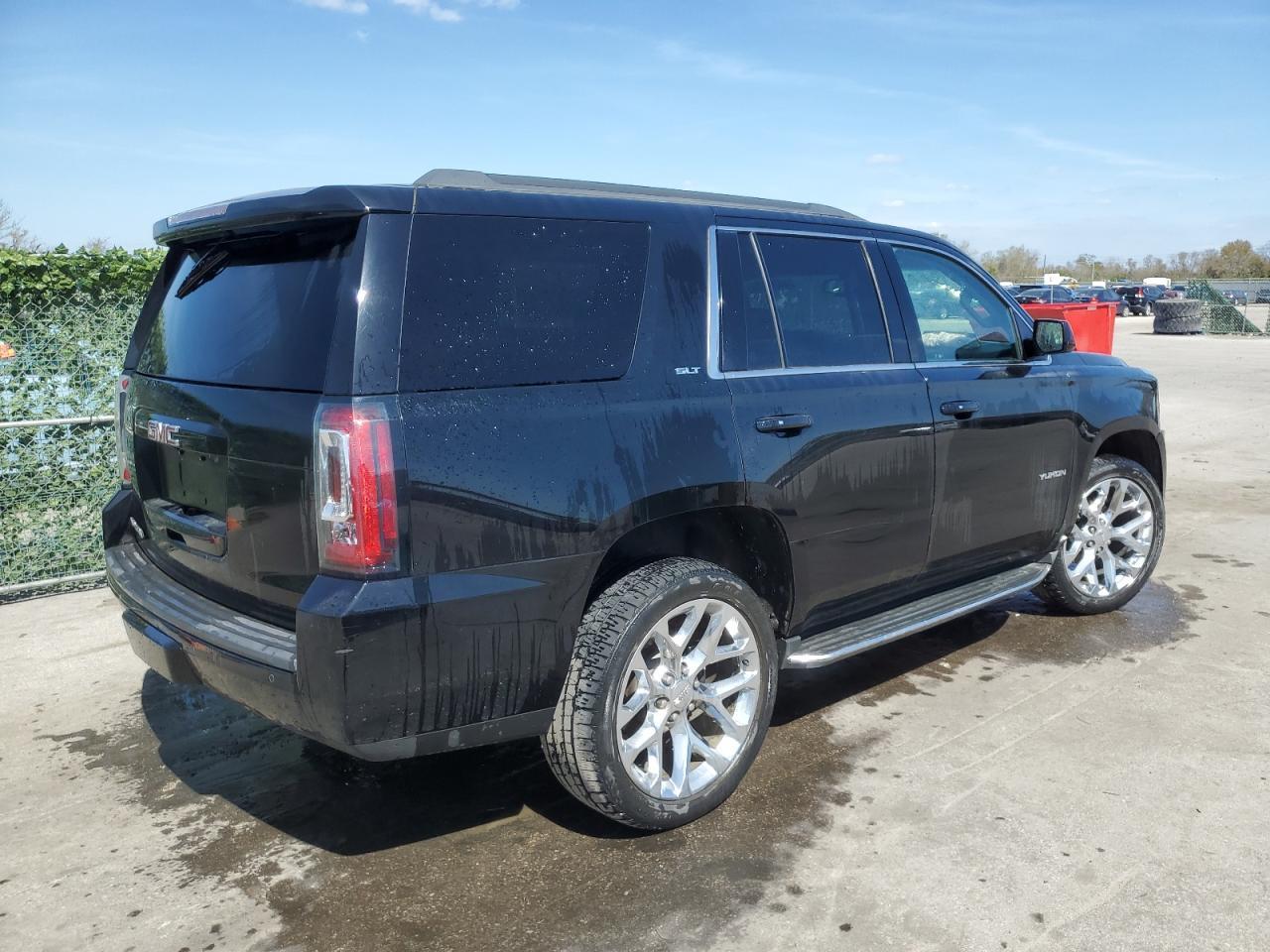 2016 GMC YUKON SLT - Image 3