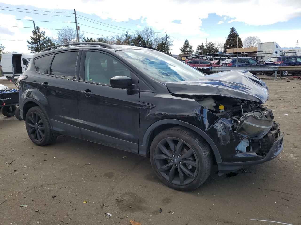 2017 FORD ESCAPE SE - Image 4