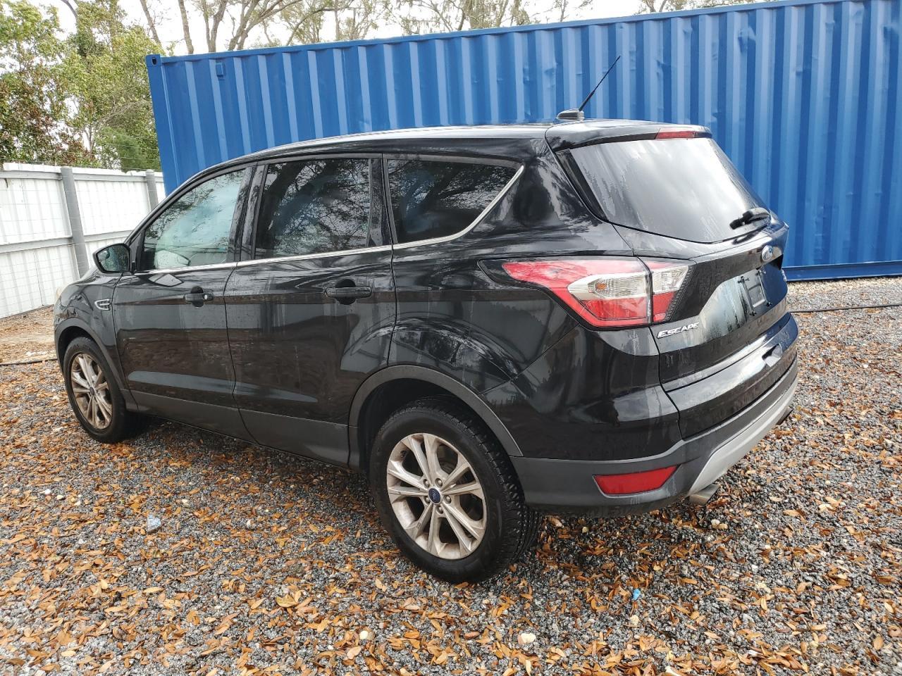 2017 FORD ESCAPE SE - Фото 2