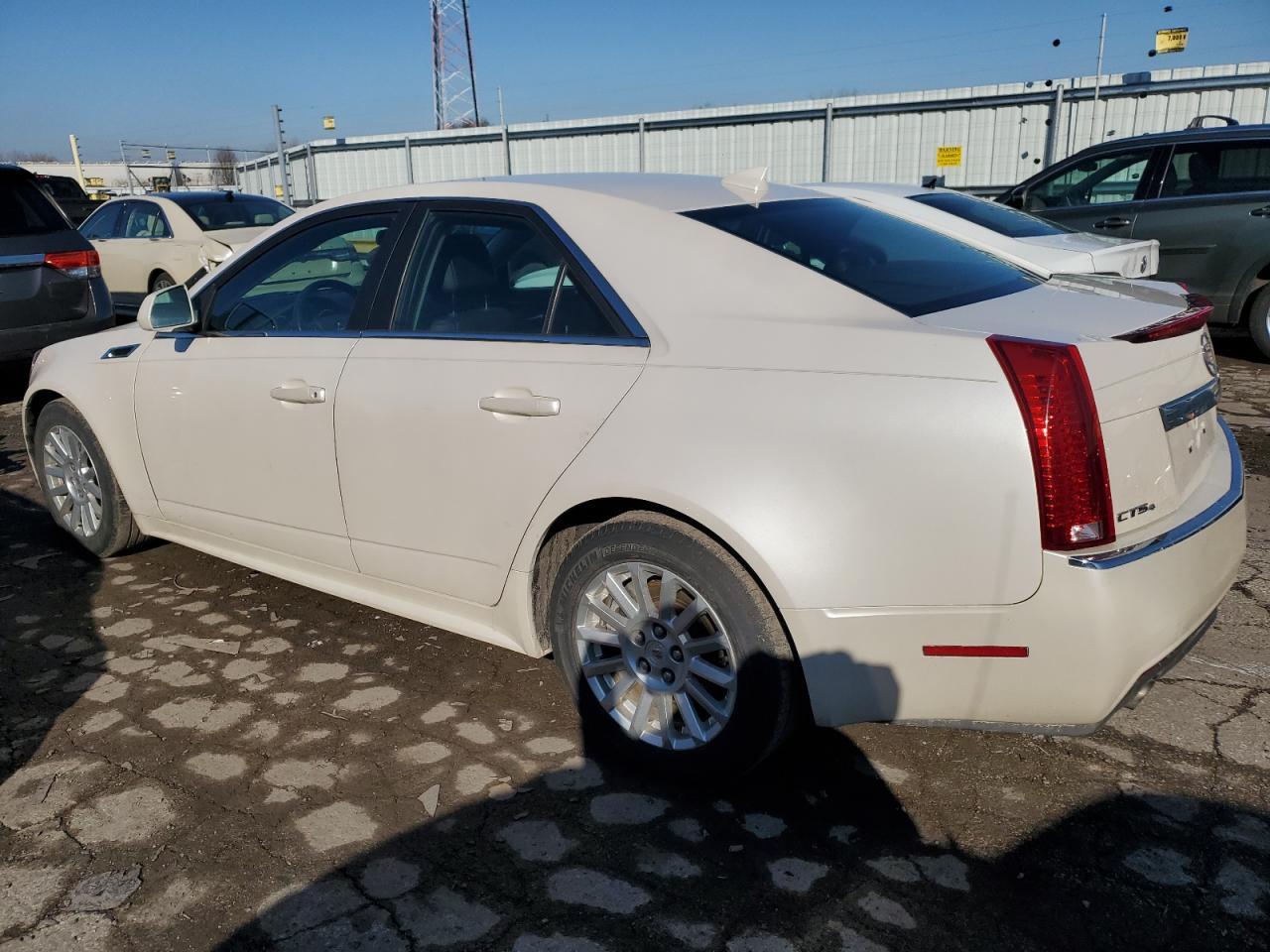 2011 CADILLAC CTS - Image 2