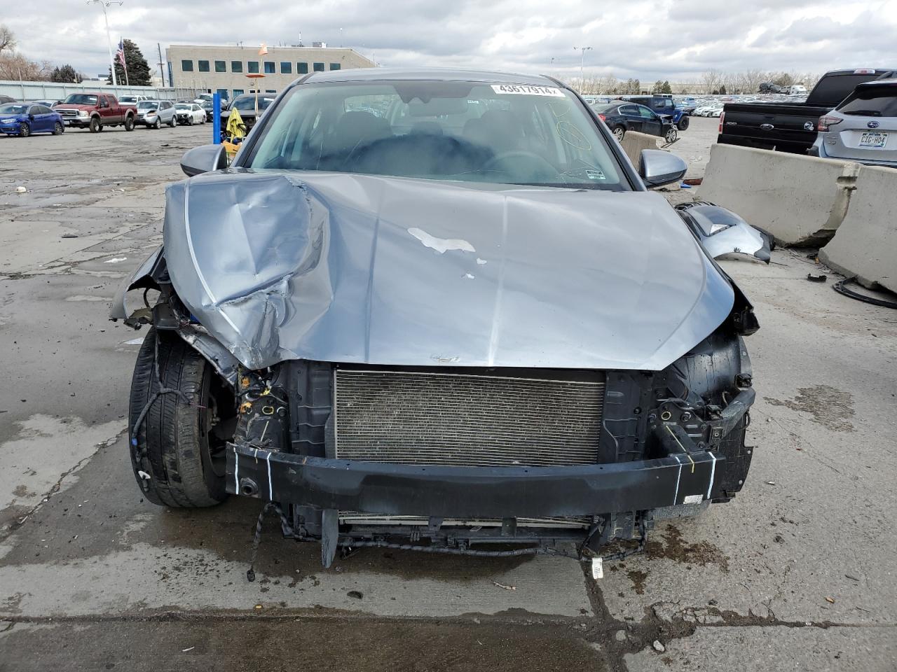 2019 HYUNDAI ELANTRA SE - Фото 5