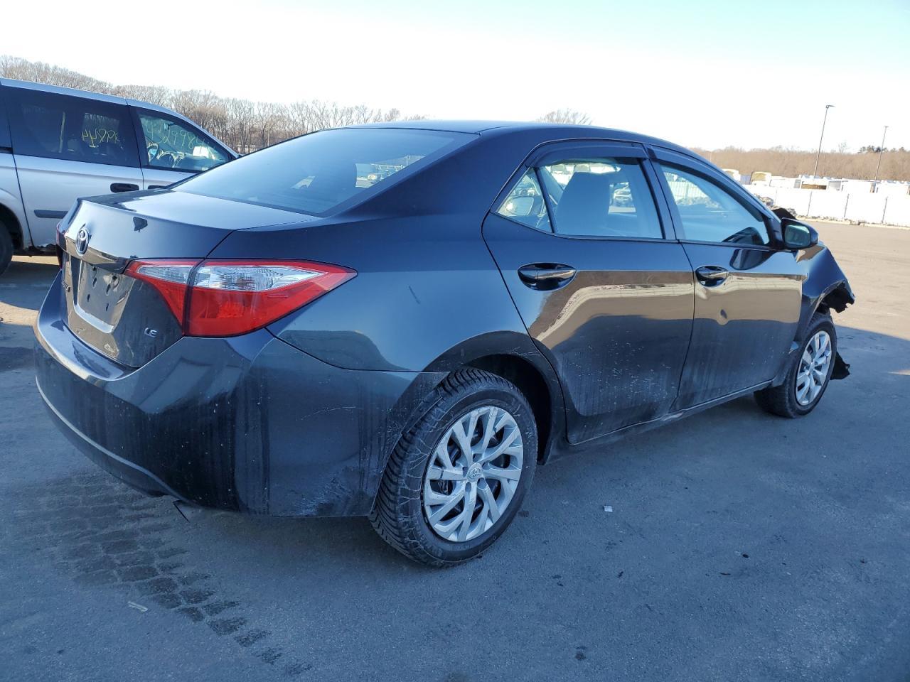 2015 TOYOTA COROLLA L - Image 3
