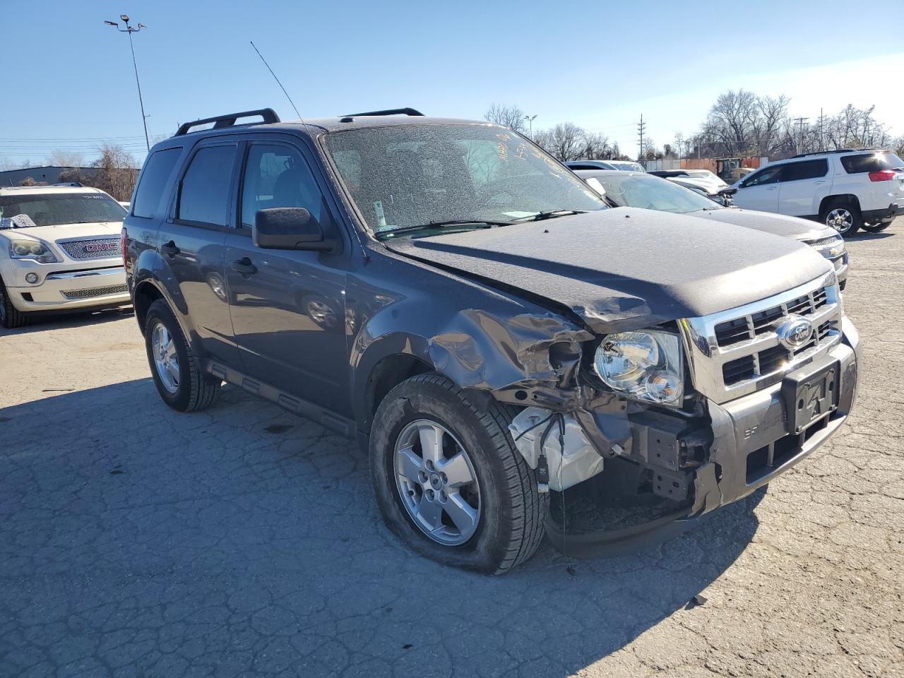 2012 FORD ESCAPE XLT - Image 4