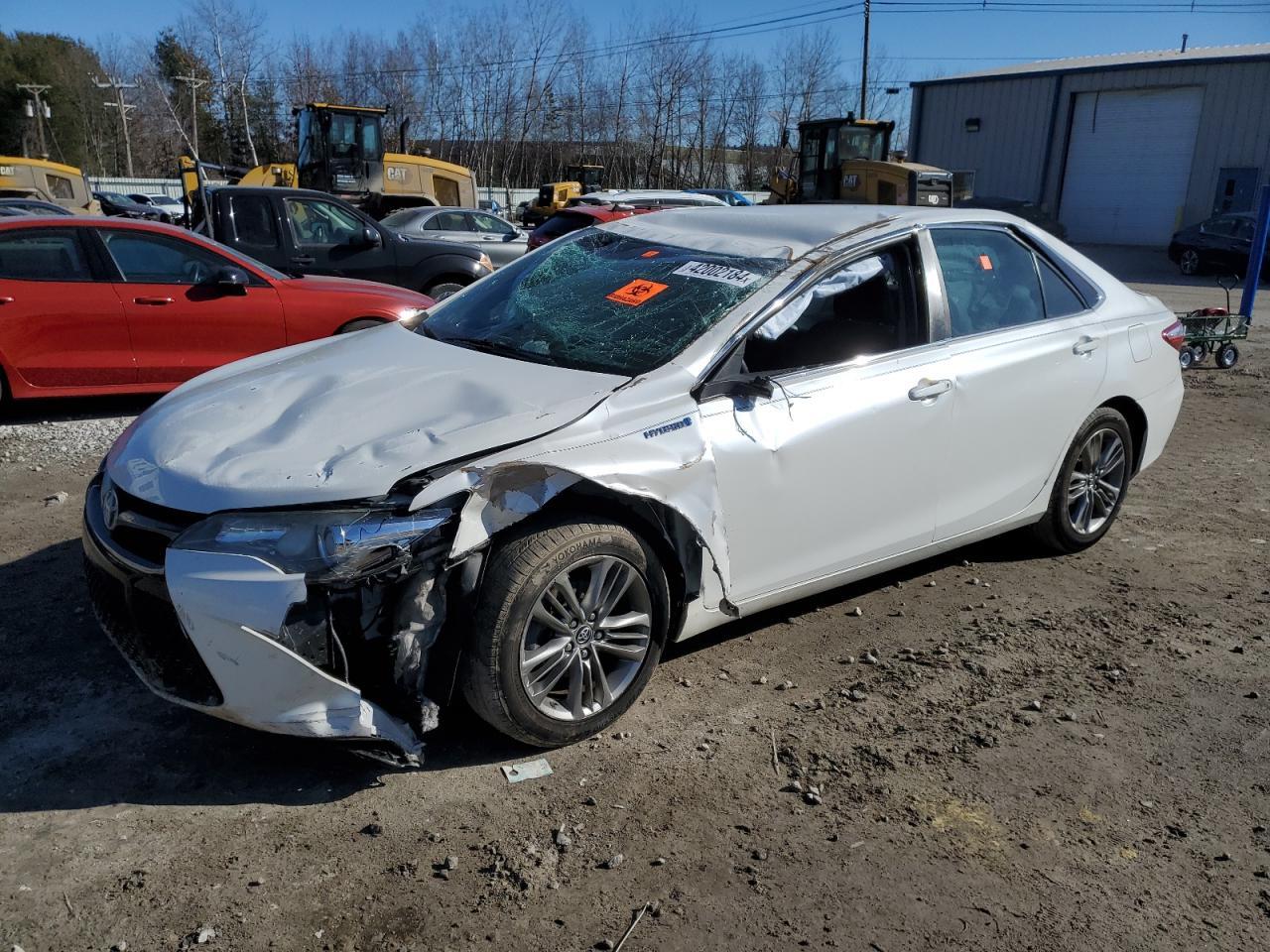 2016 TOYOTA CAMRY HYBR car image