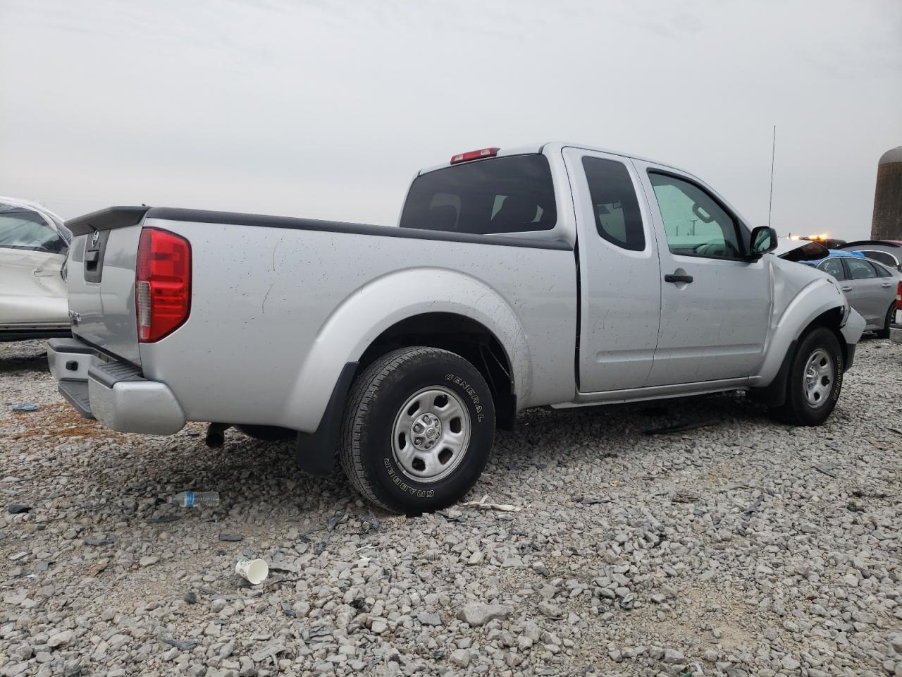 2019 NISSAN FRONTIER S - Фото 3