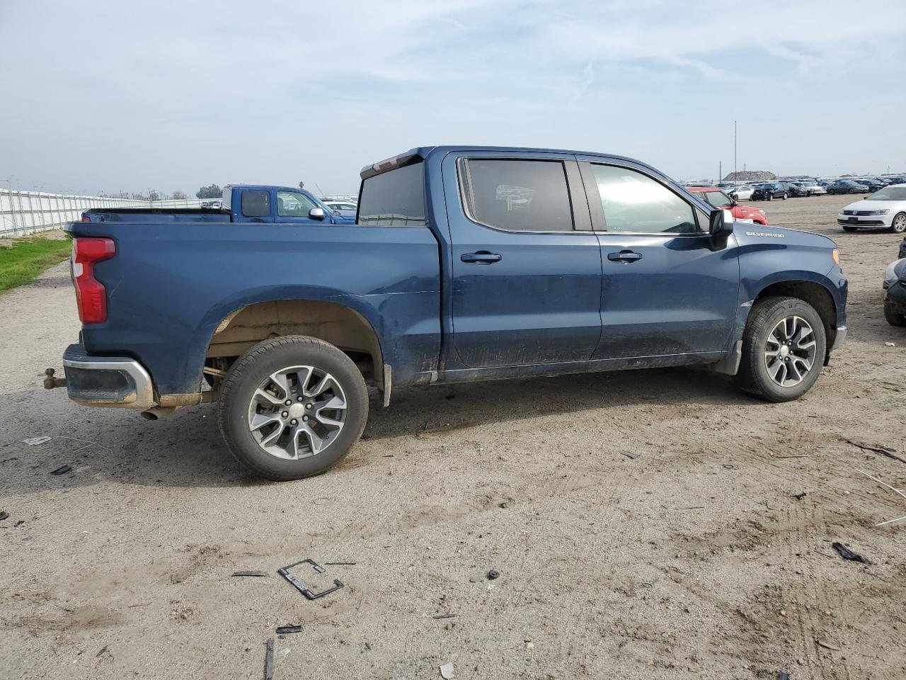 2023 CHEVROLET SILVERADO - Image 3