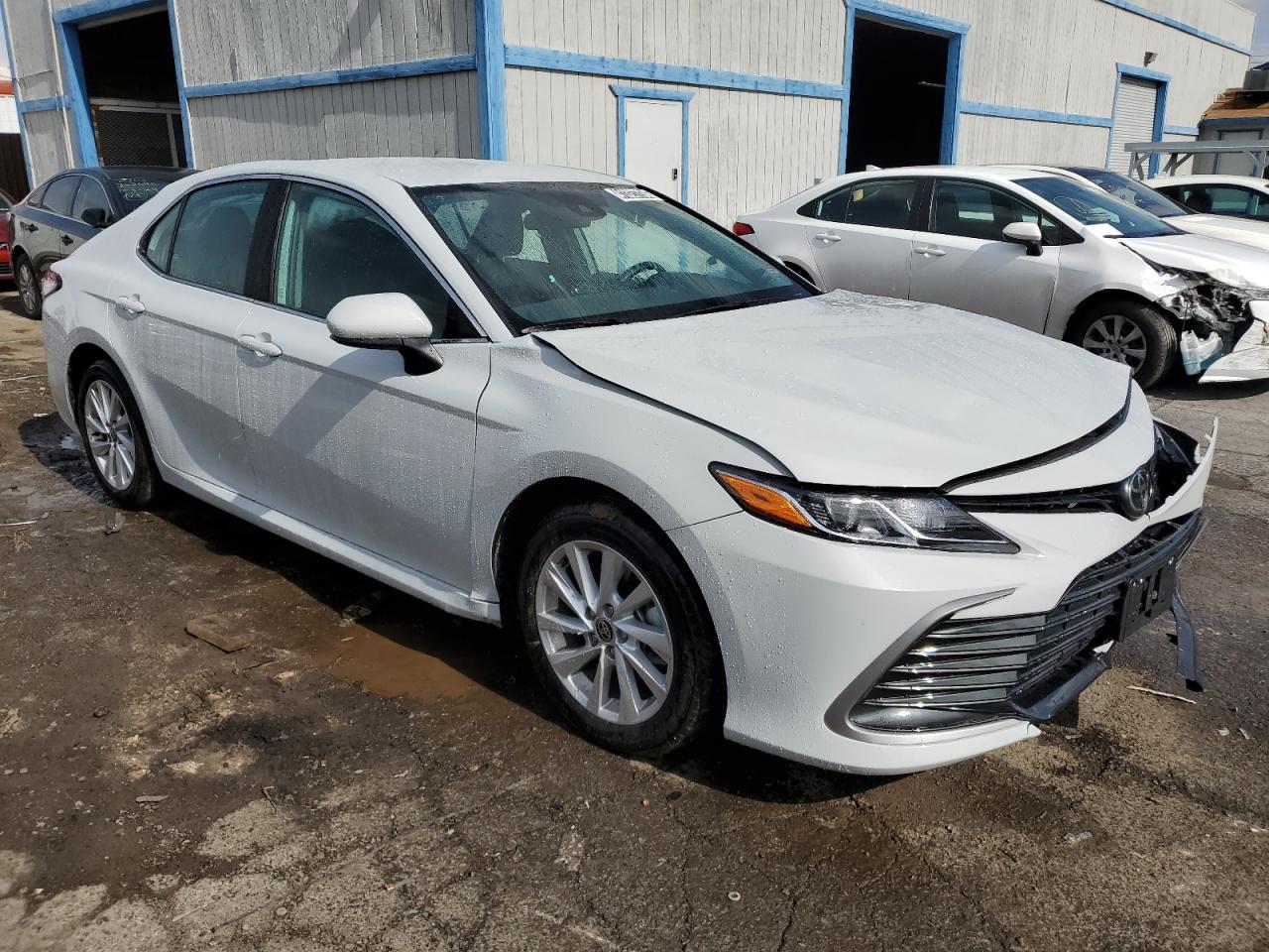 2024 TOYOTA CAMRY LE - Фото 4