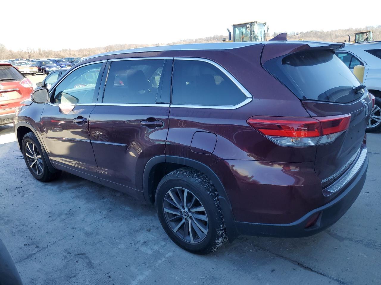 2018 TOYOTA HIGHLANDER - Фото 2