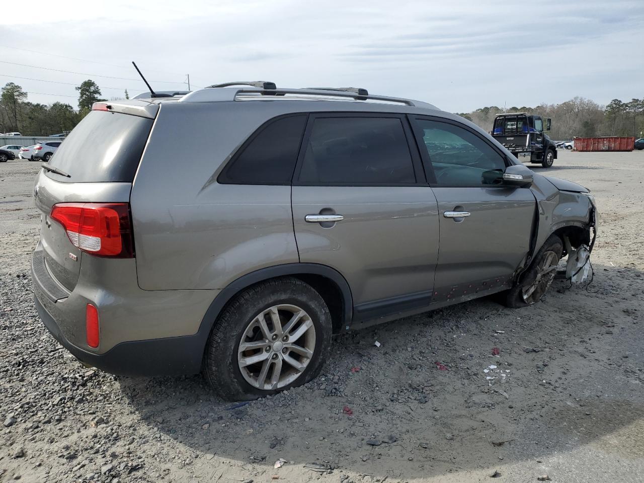 2014 KIA SORENTO LX - Image 3