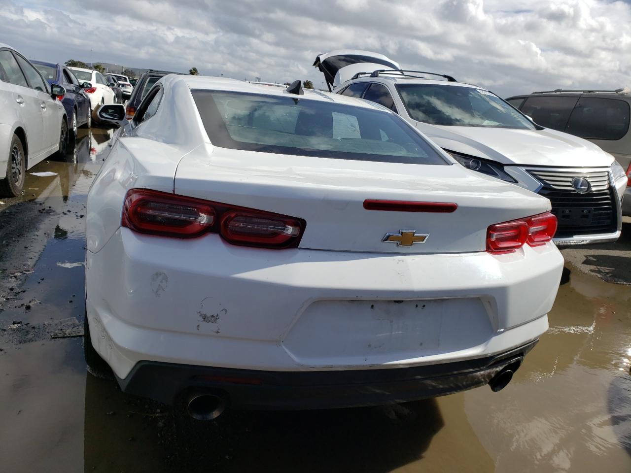 2019 CHEVROLET CAMARO LS - Фото 6