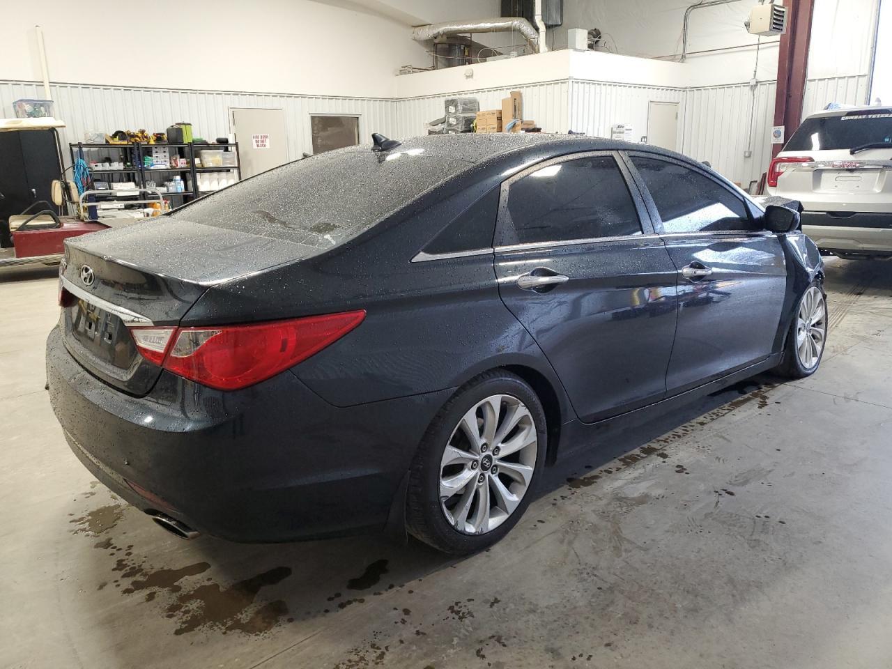 2011 HYUNDAI SONATA SE - Image 3